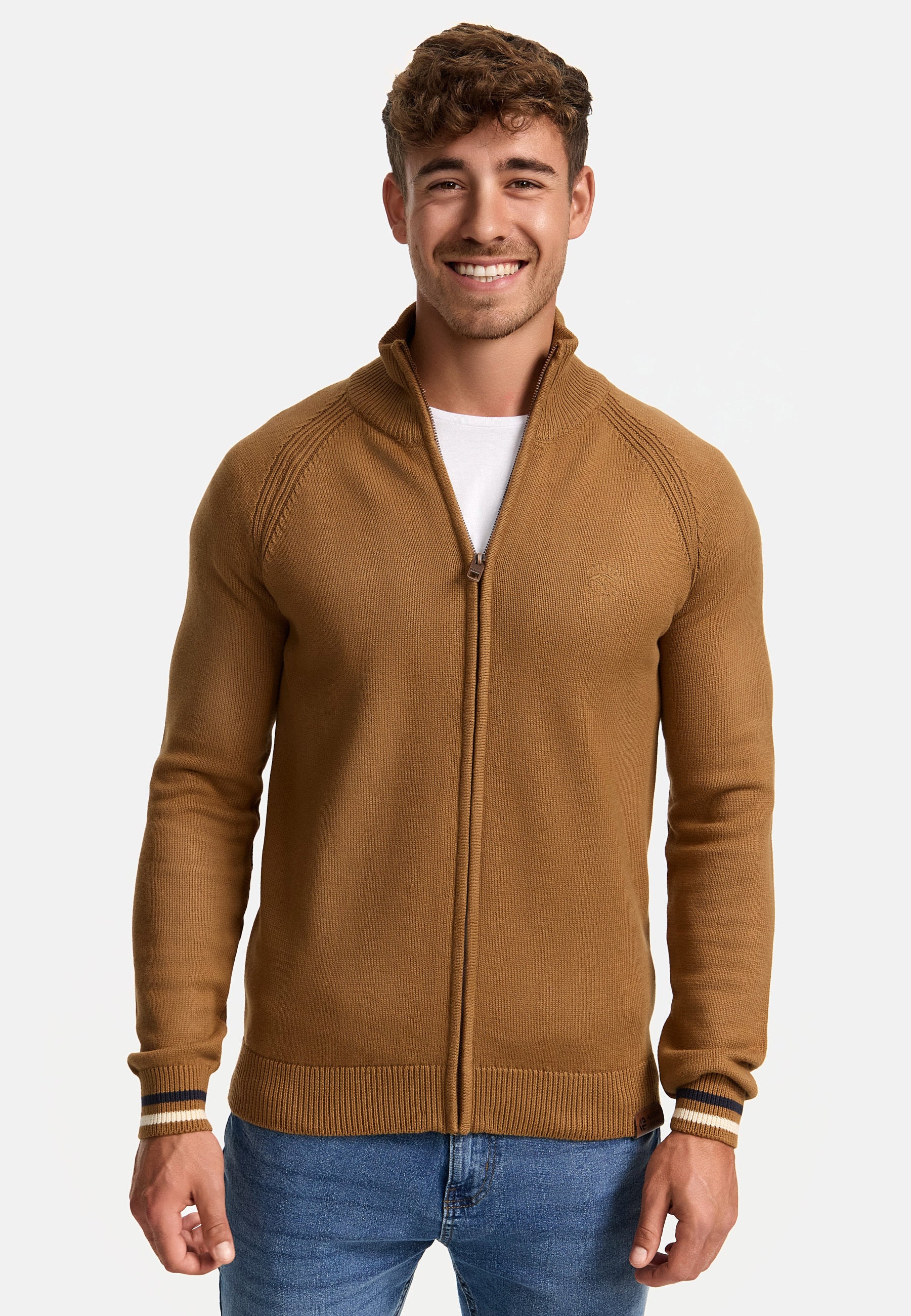 Strickjacke INArutemia Produktbild