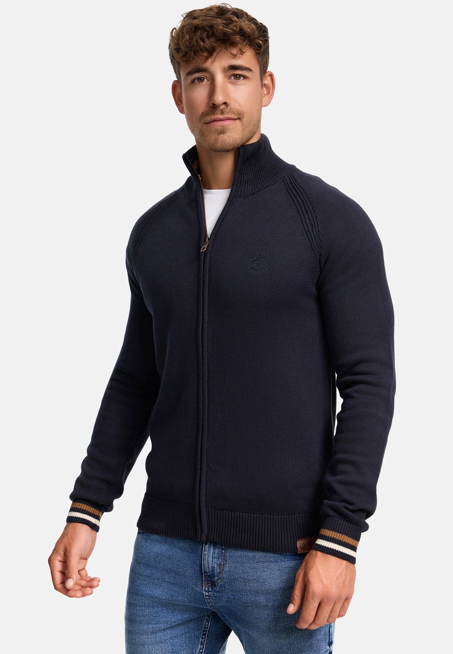 Strickjacke INArutemia Produktbild