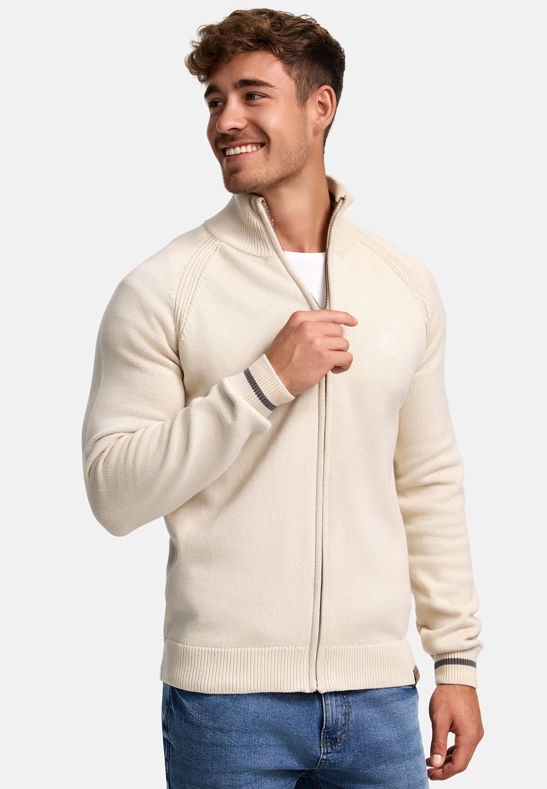 Strickjacke INArutemia Produktbild