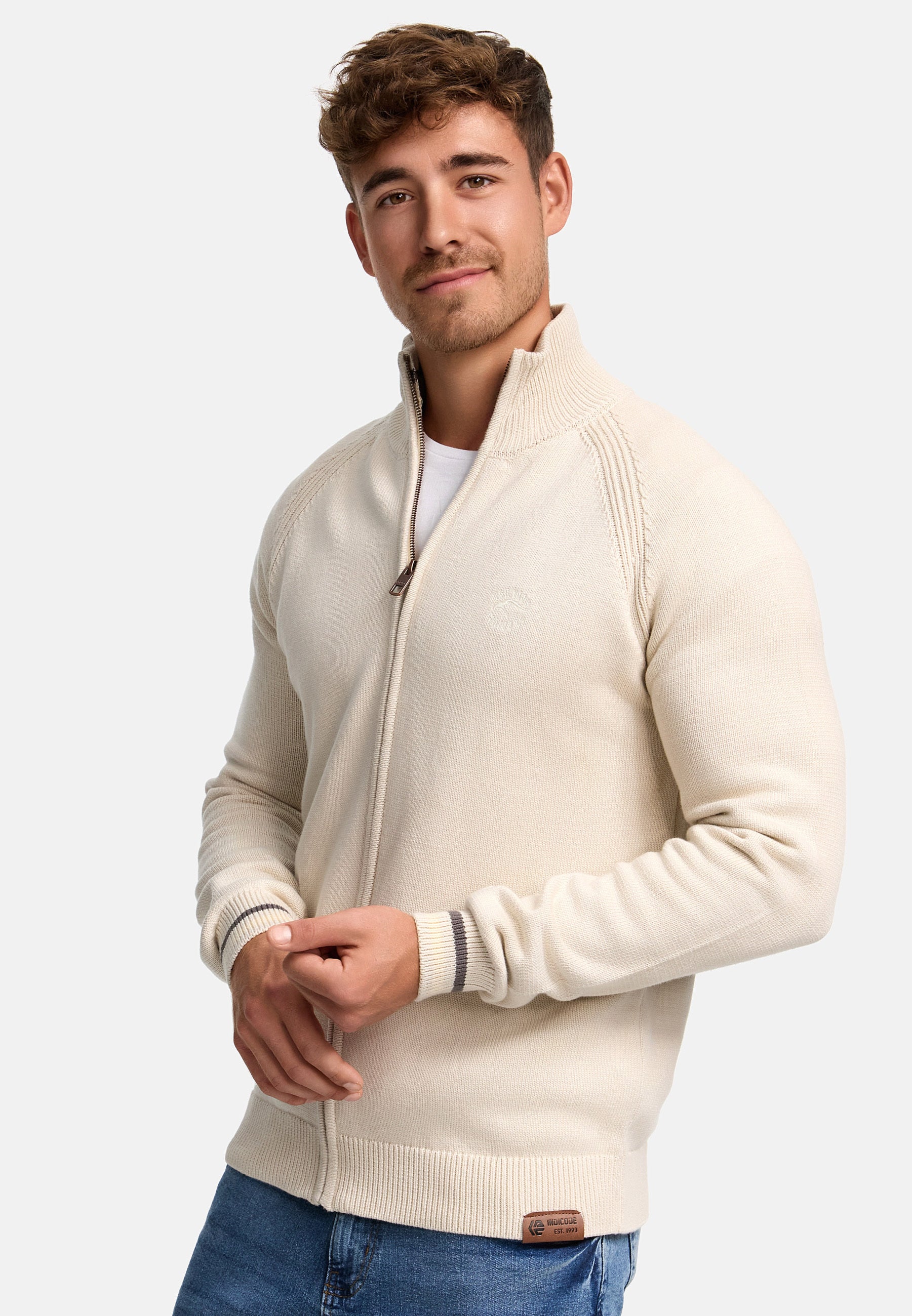 Strickjacke INArutemia Produktbild
