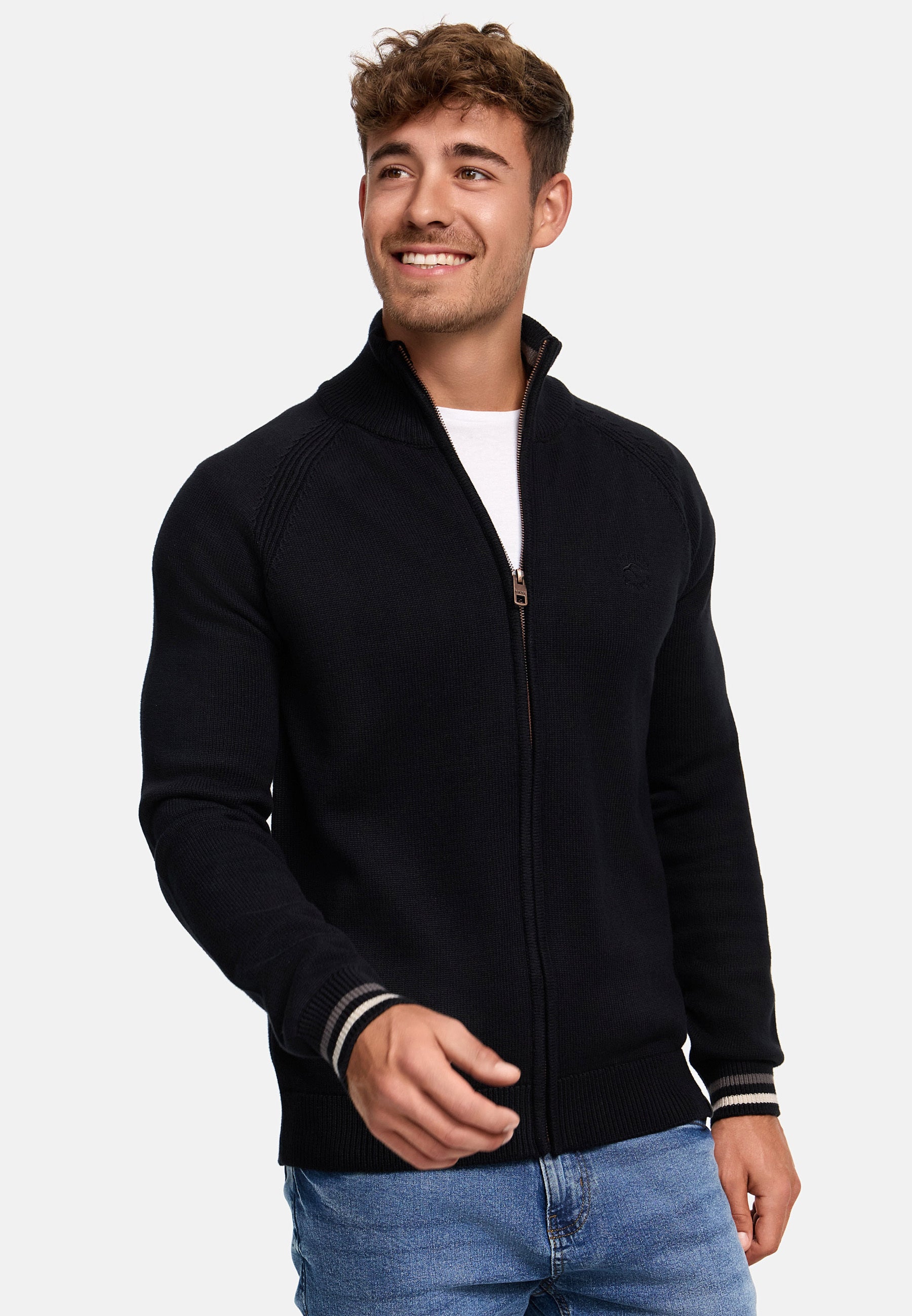 Strickjacke INArutemia Produktbild