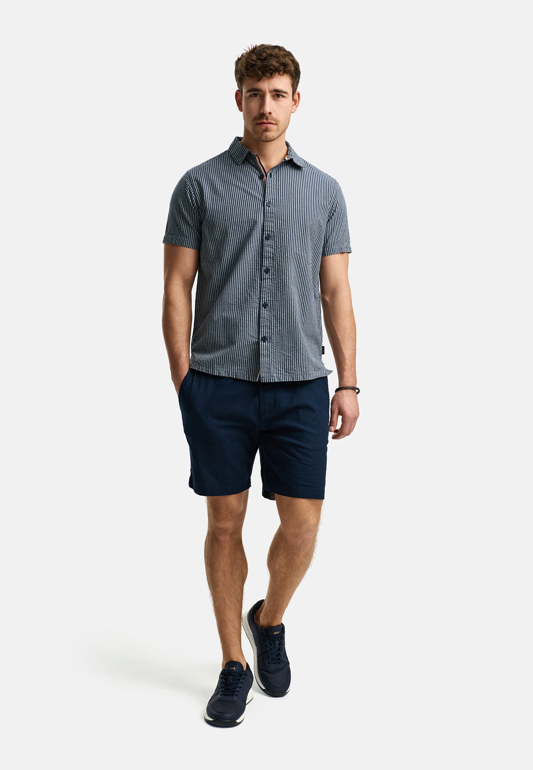#farbe_dark-navy