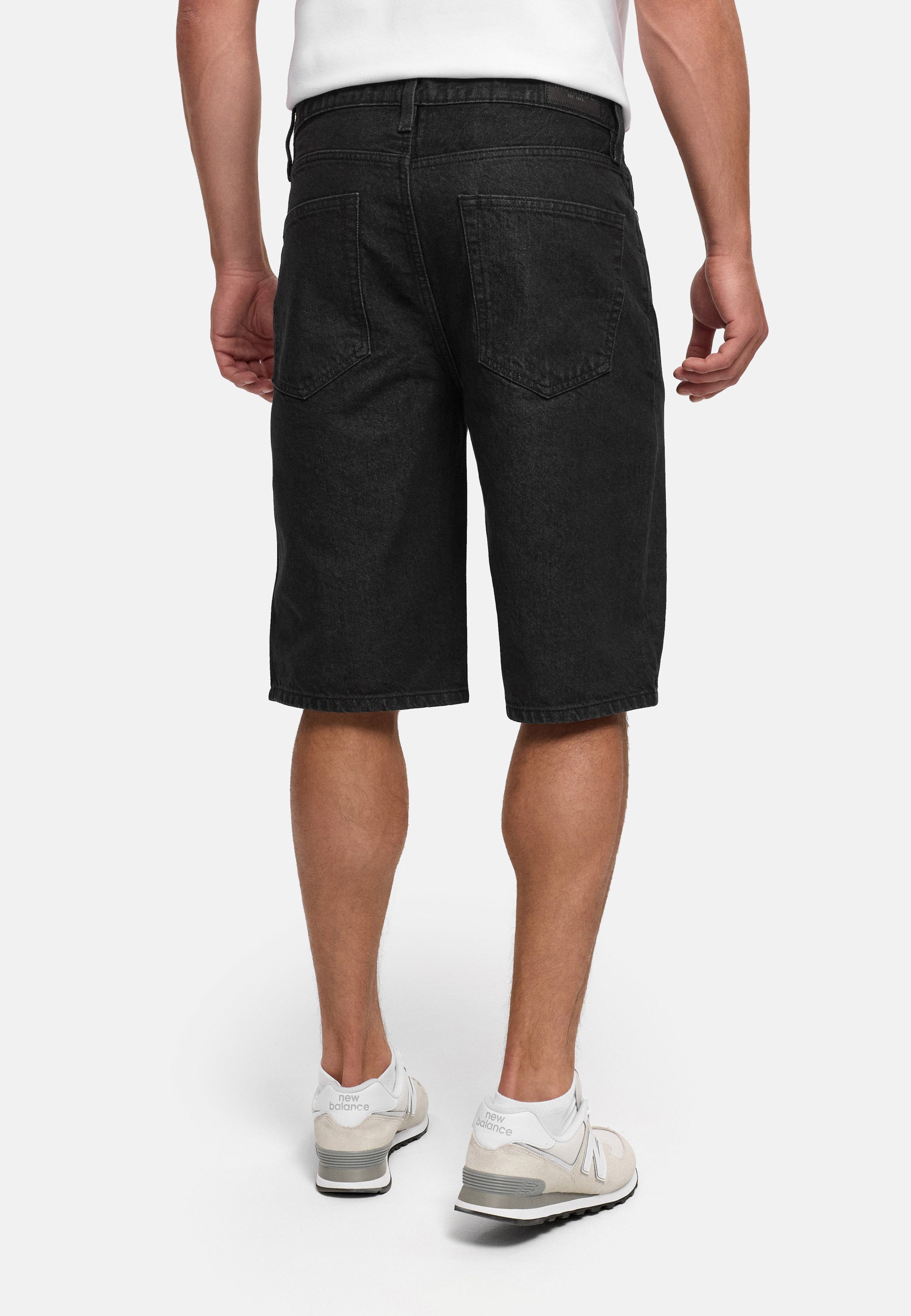 #farbe_ultra-black