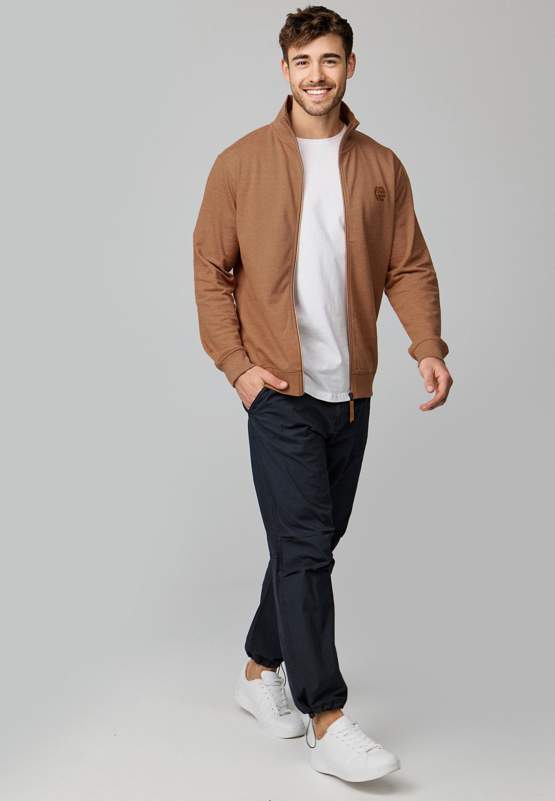 Sweatjacke INYanic Produktbild
