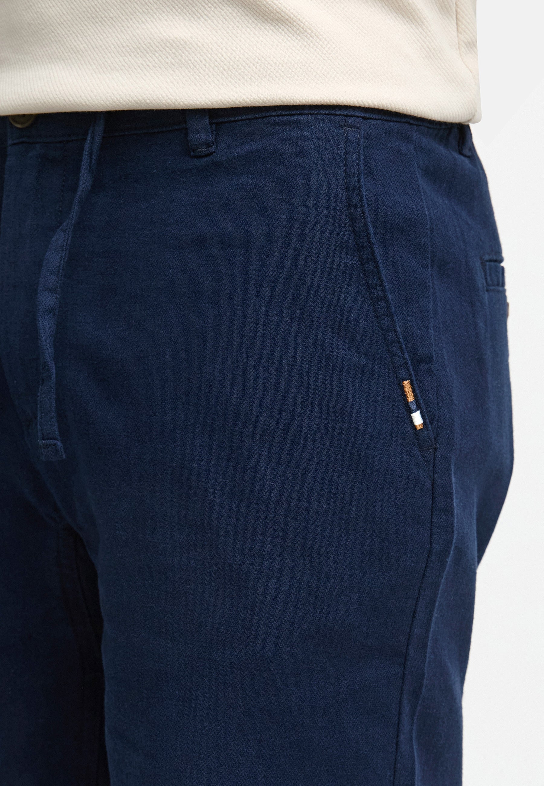 #farbe_navy-solid