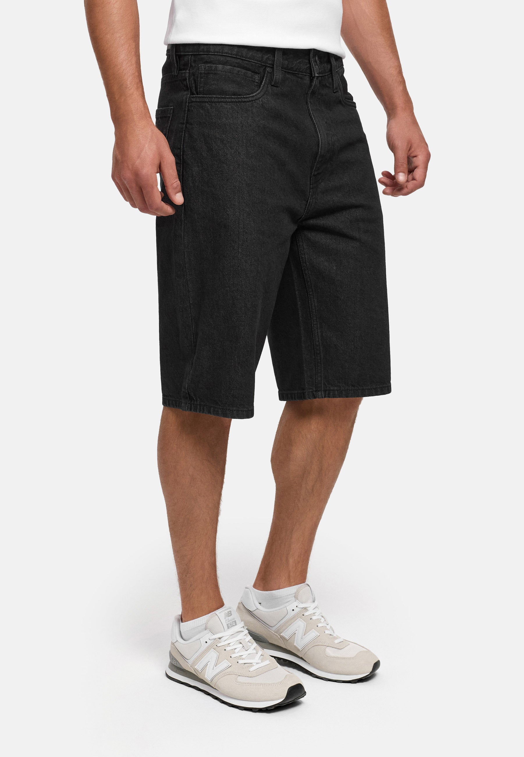 #farbe_ultra-black